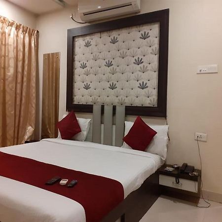 Hotel White House Pune Dış mekan fotoğraf
