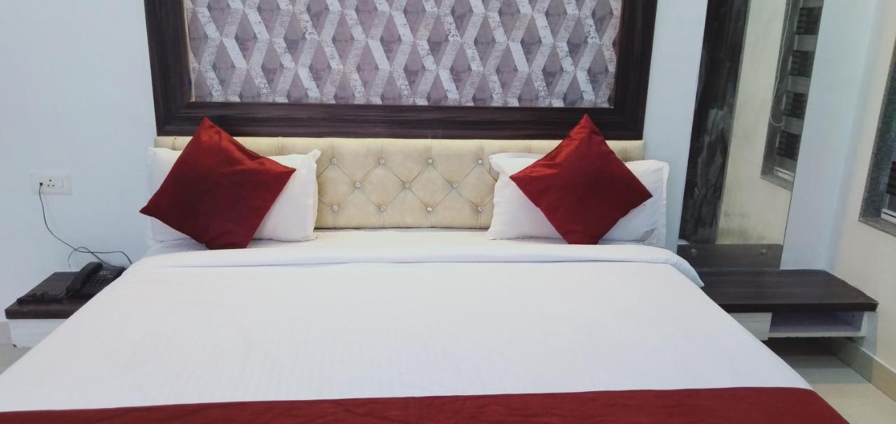 Hotel White House Pune Dış mekan fotoğraf