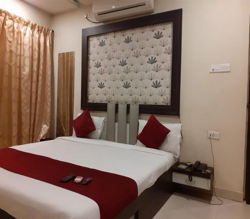 Hotel White House Pune Dış mekan fotoğraf