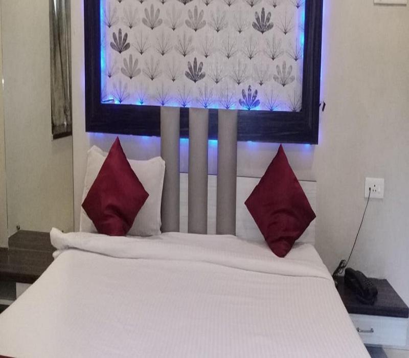 Hotel White House Pune Dış mekan fotoğraf