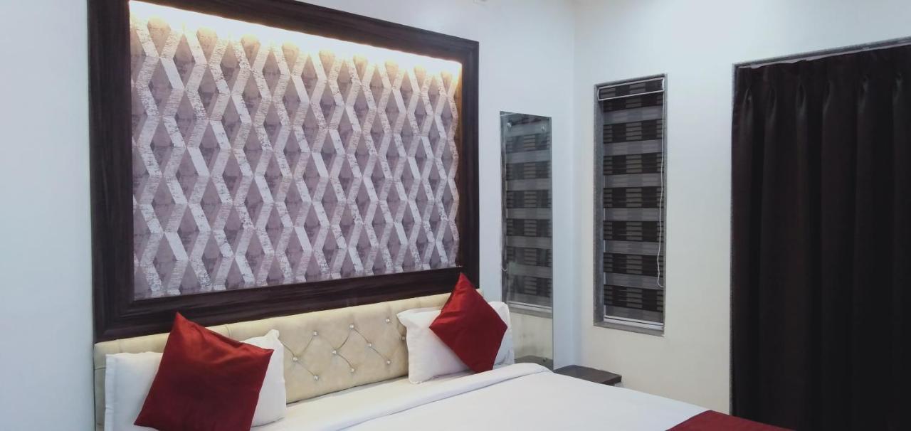 Hotel White House Pune Dış mekan fotoğraf