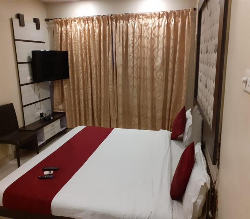 Hotel White House Pune Dış mekan fotoğraf